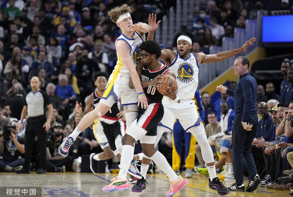 NBA明日比赛预测：湖人胜火箭, 快船胜魔术, 让分胜负分析.